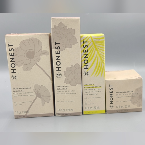 The Honest Company Other - 🤩 (Host Pick) Honest Skincare Set 4 Pieces